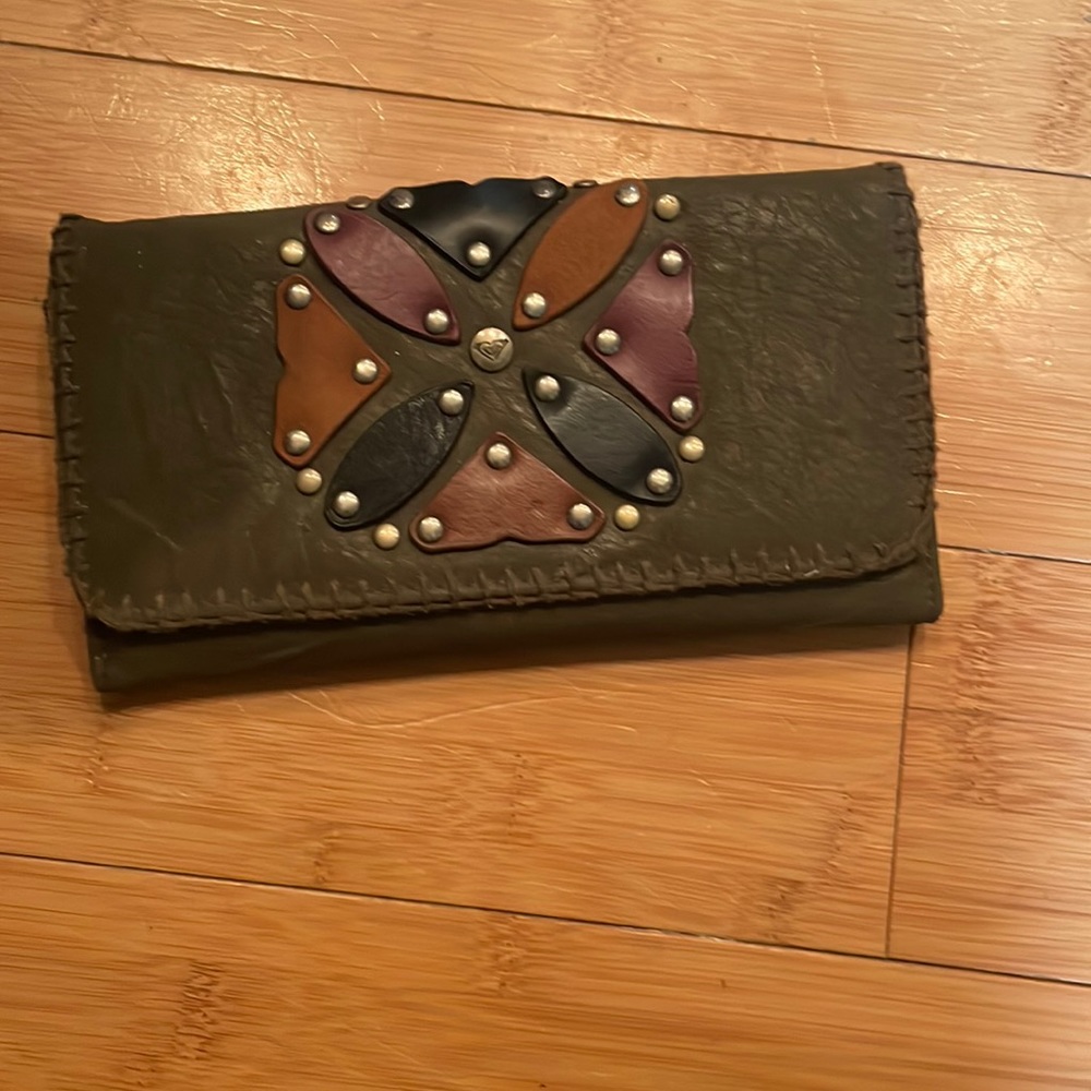 Cute new Roxy wallet